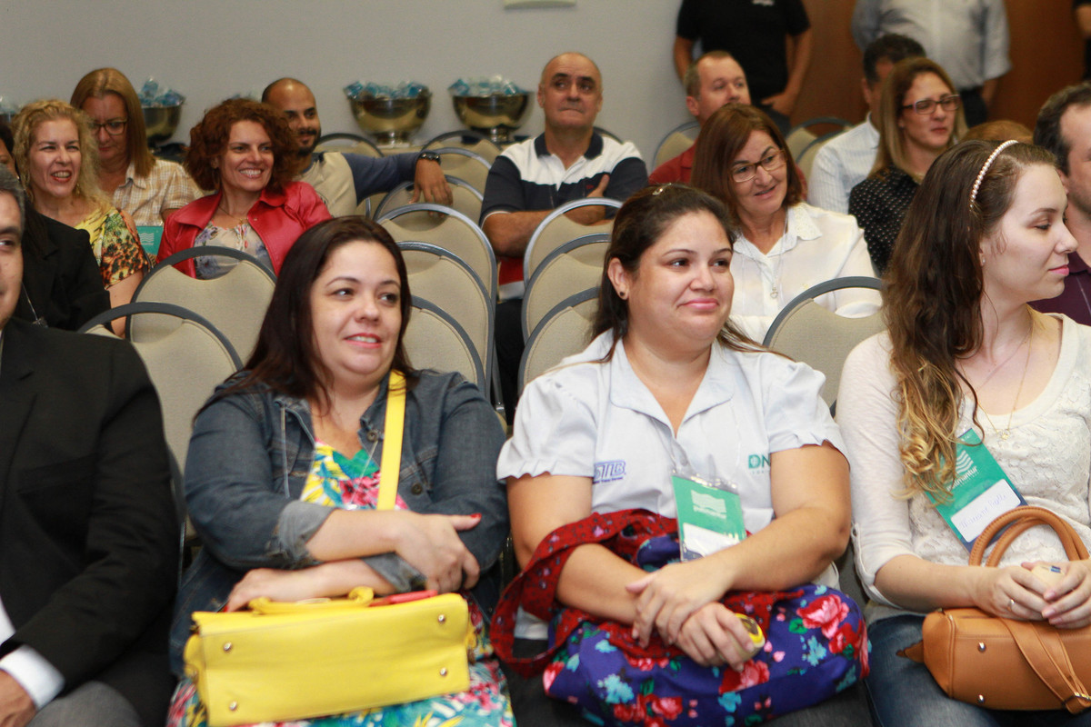 Convidadas gostam do evento pelo fotógrafo Douglas Maia