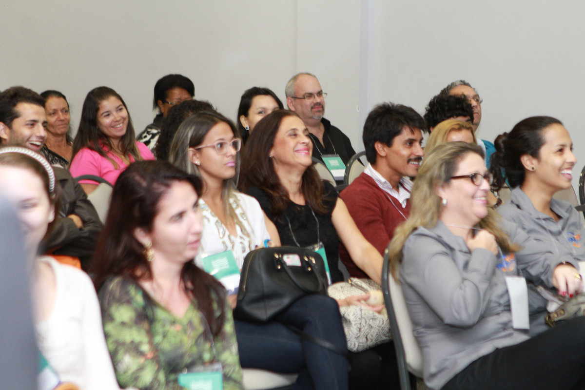 Mais pessoas sorrindo pelo fotógrafo Douglas Maia