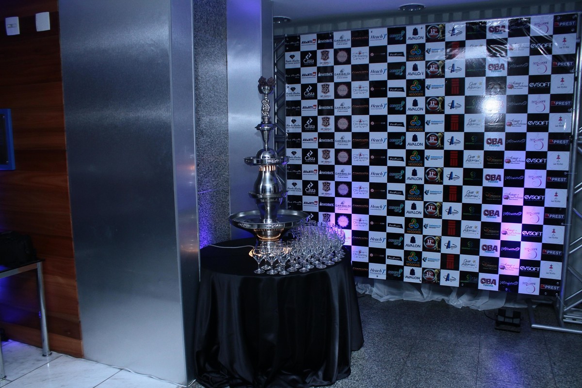 Cascata Lançamento do Programa-Máquina de Negócios-Rede Tv-pelo fotógrafo Douglas Maia