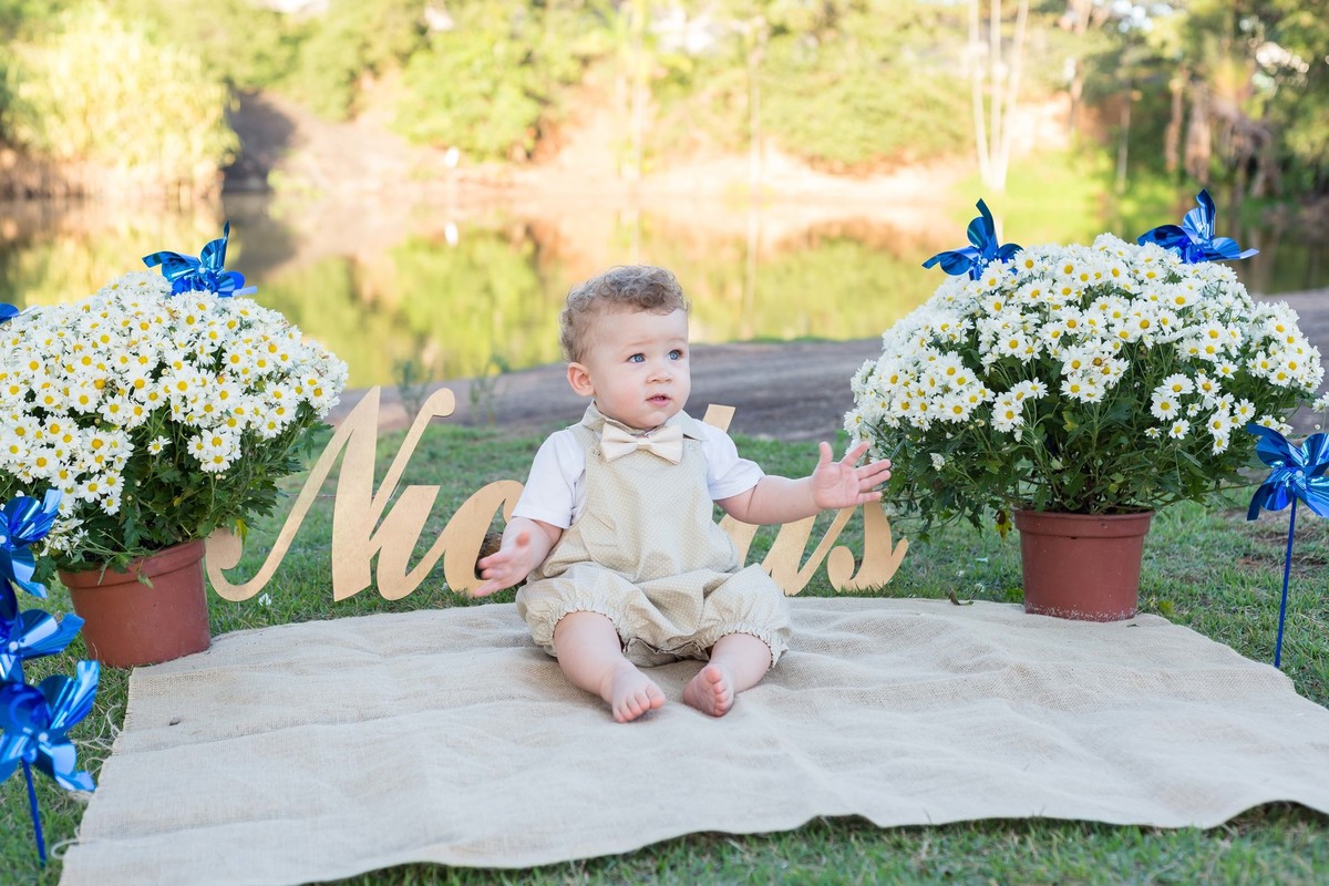 Nicolas com braços abertos pelo fotógrafo Douglas Maia