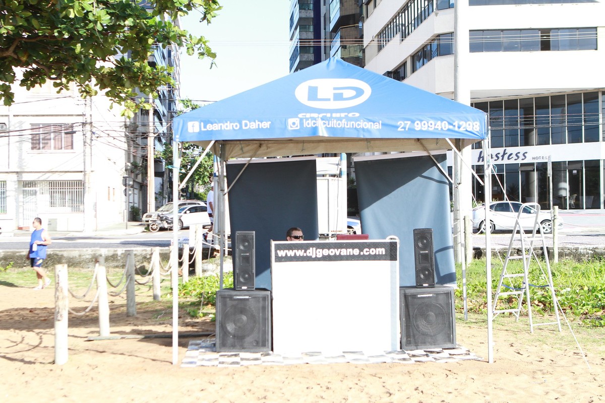 Tenda do DJ Geovane pelo fotógrafo Douglas Maia