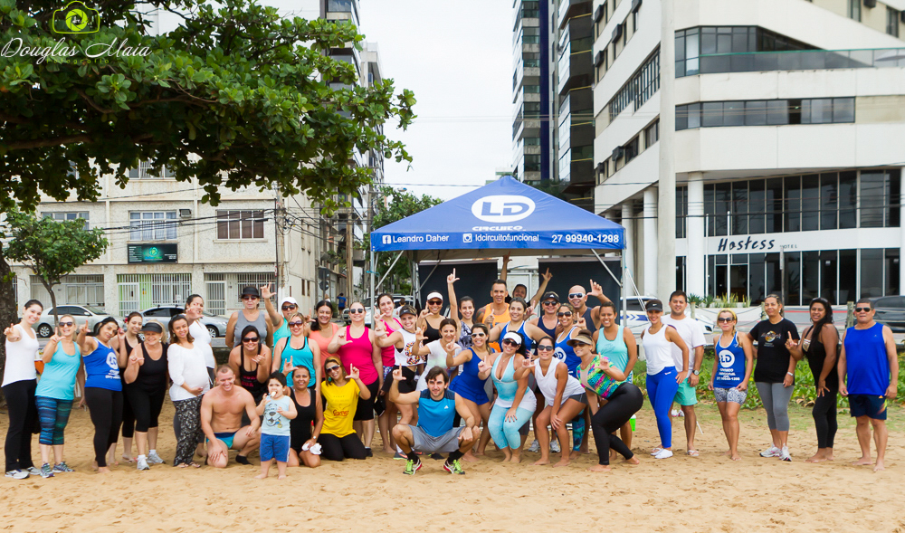 Todos reunidos com Leandro Daher pelo fotógrafo Douglas Maia