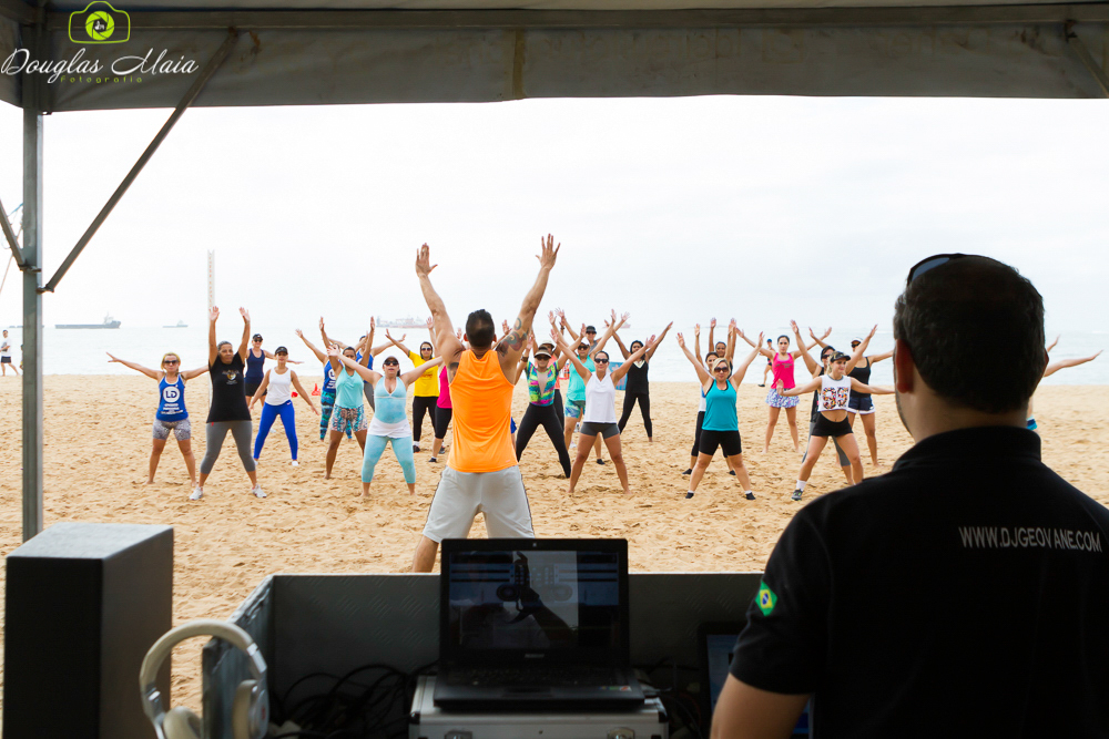 Aula de zumba pelo fotógrafo Douglas Maia
