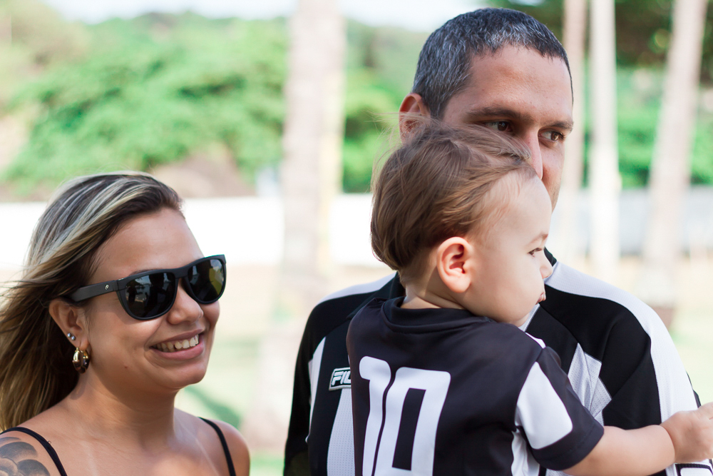 Caio com o papai e a mamãe pelo fotógrafo Douglas Maia