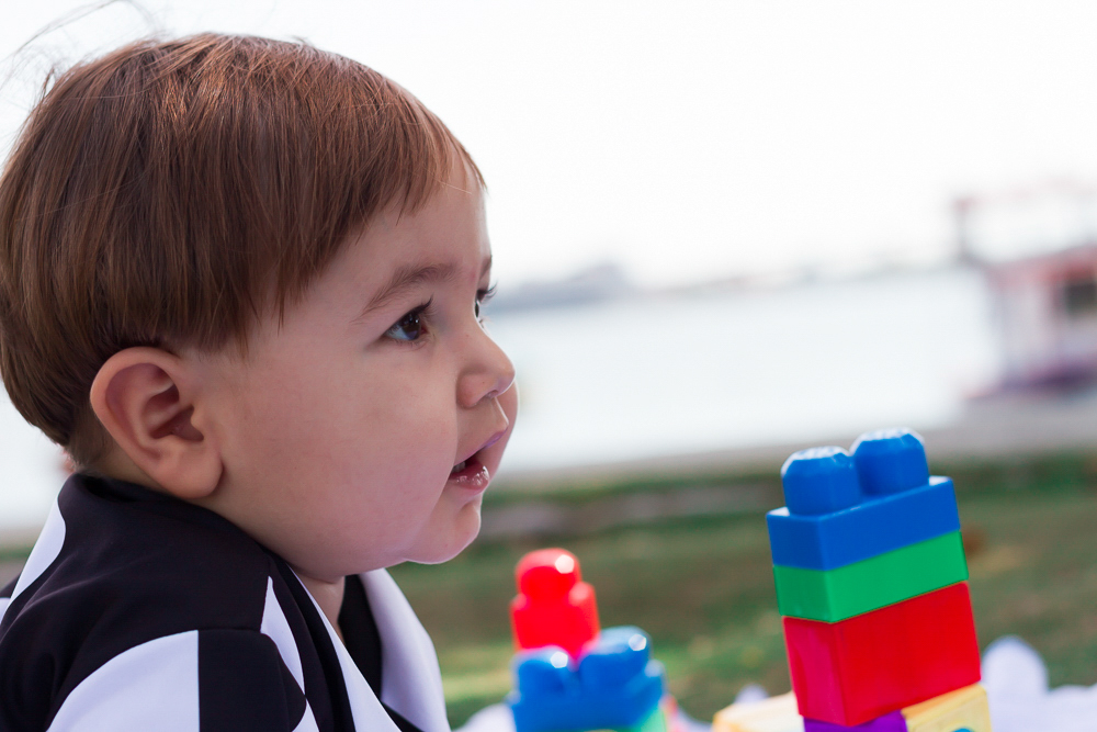 Menino Caio pelo fotógrafo Douglas Maia