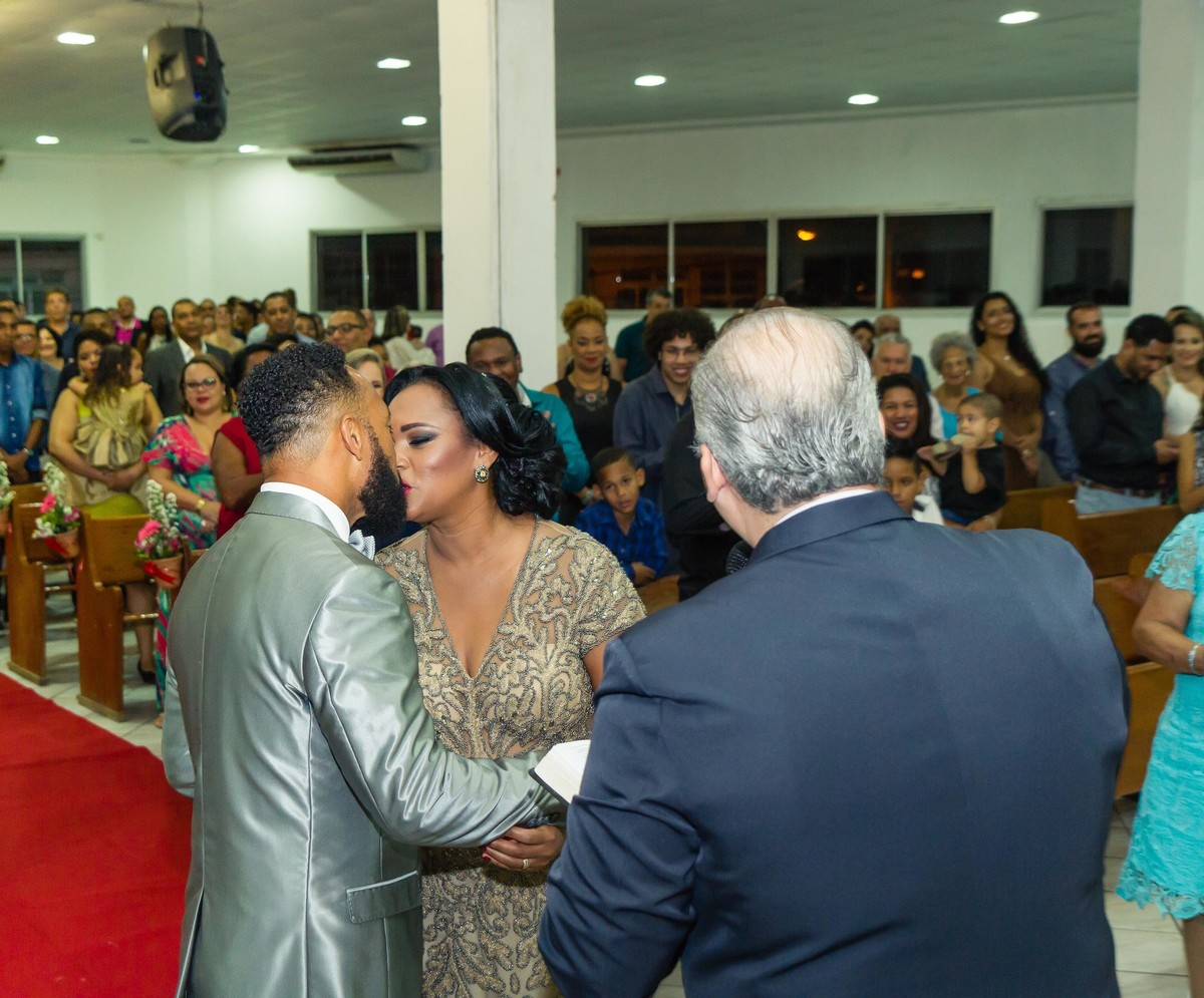 Beijo Bodas de Prata pelo fotógrafo Douglas Maia