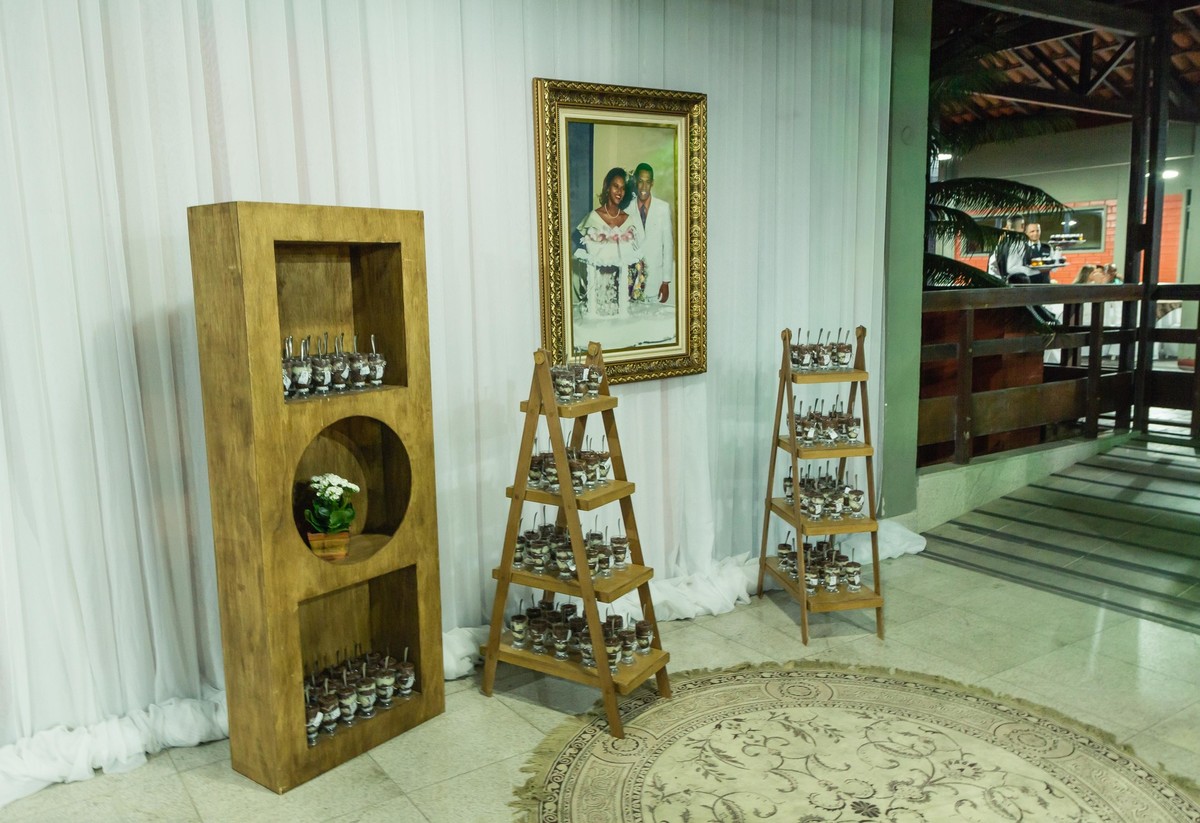 Decoração em madeira Bodas de Prata pelo fotógrafo Douglas Maia