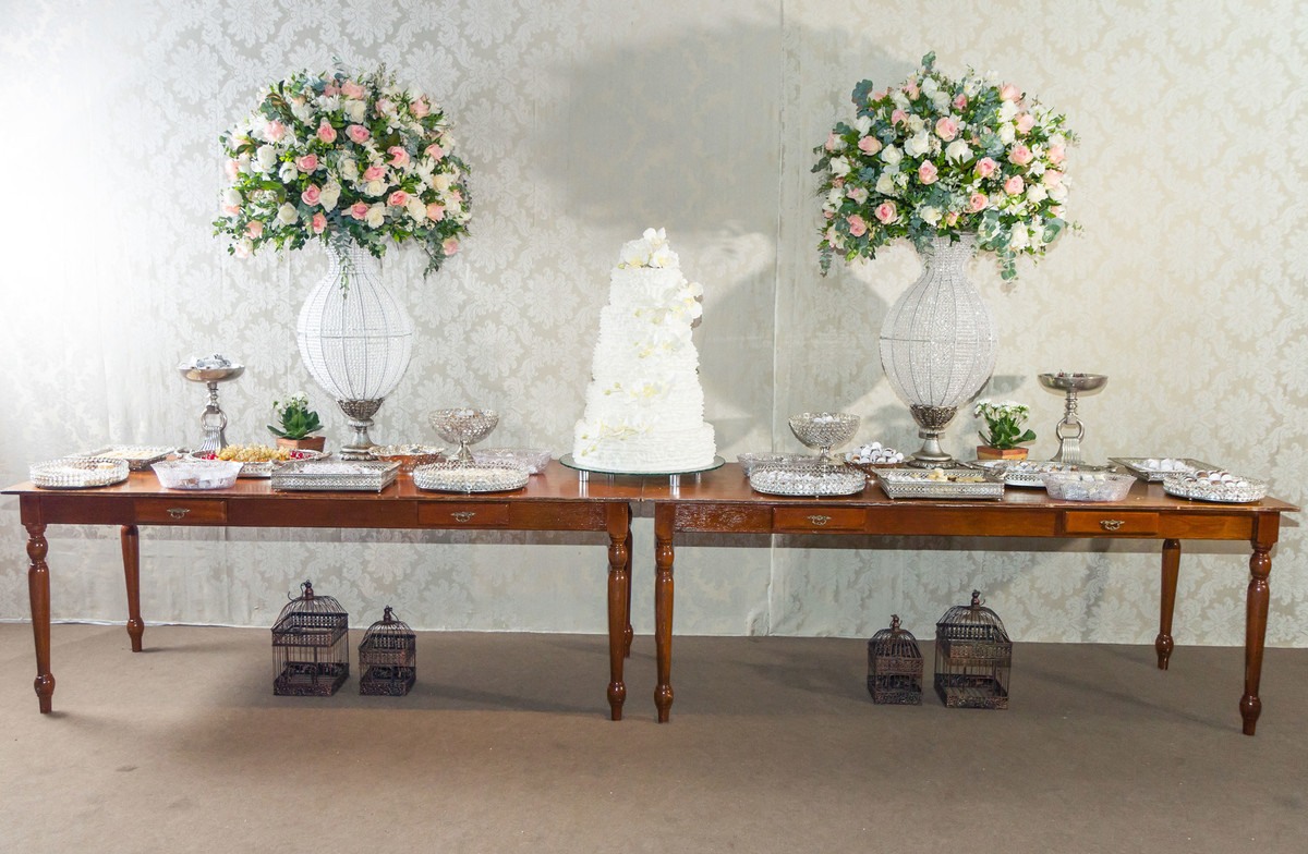 Mesa do bolo Bodas de Prata pelo fotógrafo Douglas Maia