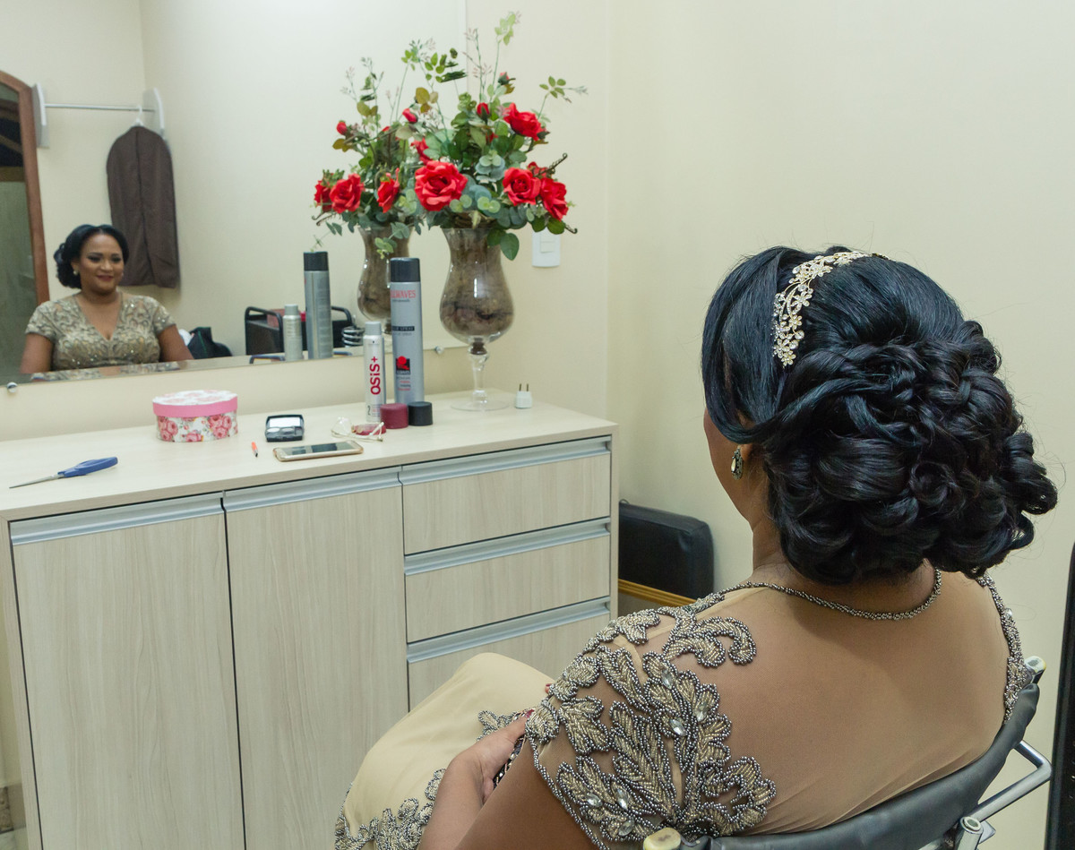 Cláudia pronta pelo fotógrafo Douglas Maia