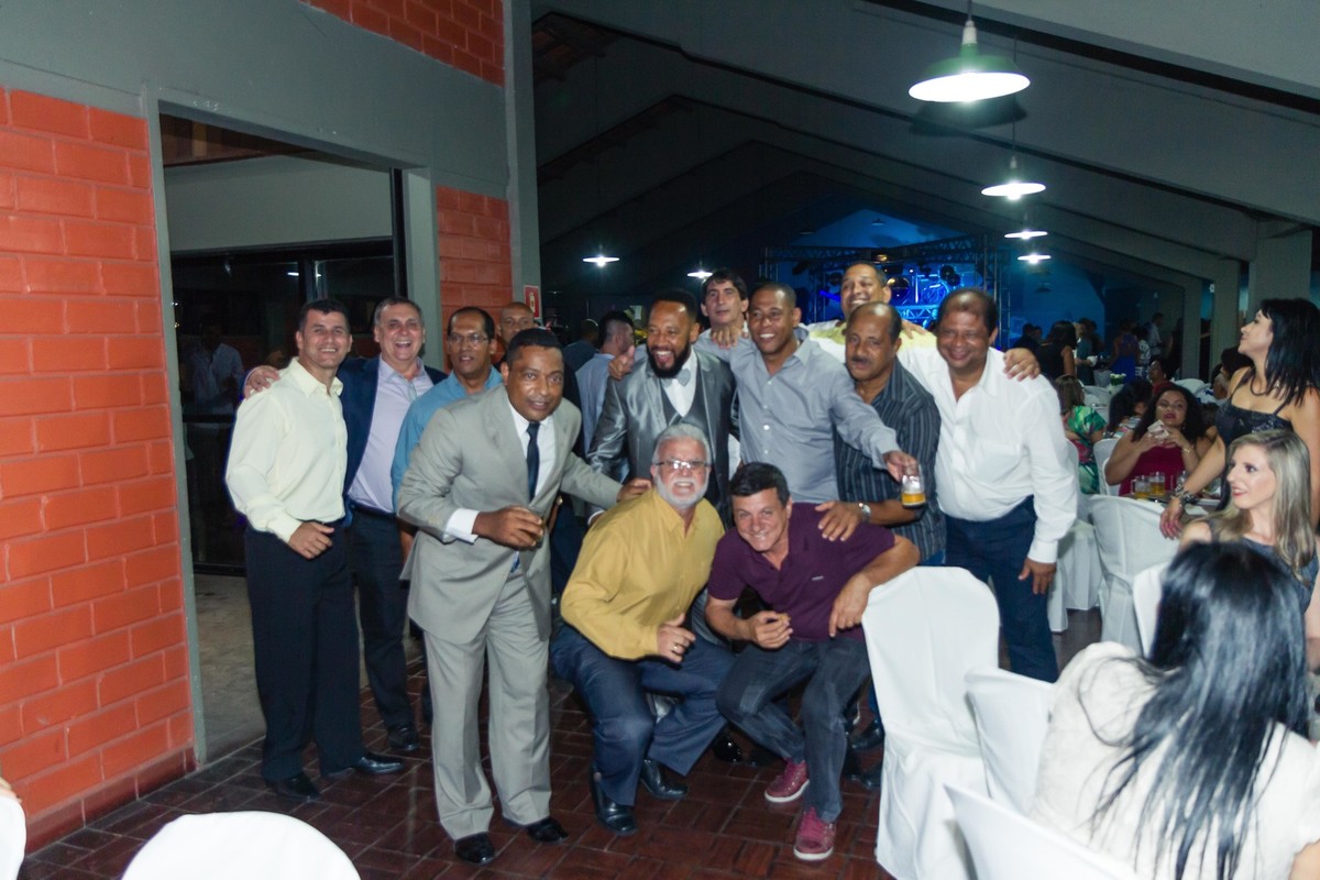 Amigos e convidados do marido Bodas de Prata pelo fotógrafo Douglas Maia