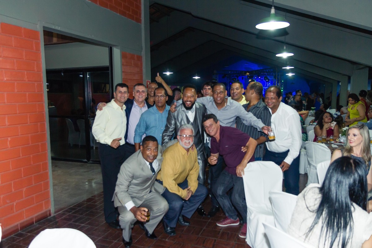 Amigos do marido Bodas de Prata pelo fotógrafo Douglas Maia