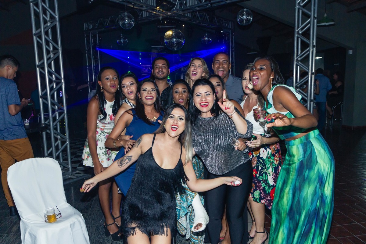 Convidadas se divertem Bodas de Prata pelo fotógrafo Douglas Maia