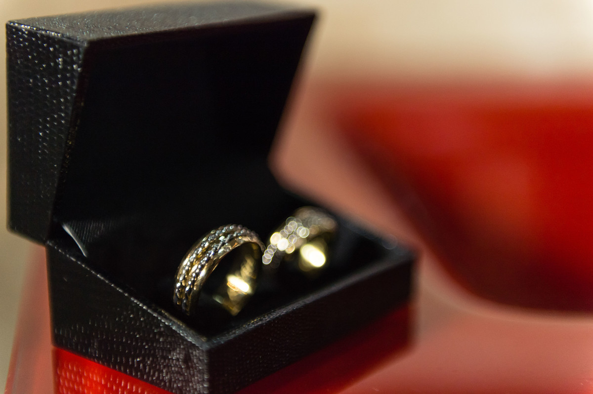 Caixa com alianças Bodas de Prata pelo fotógrafo Douglas Maia