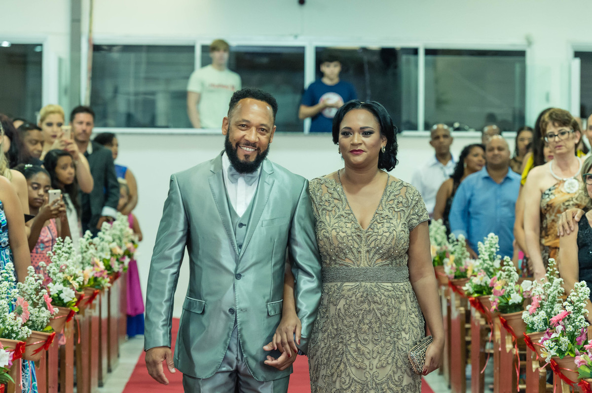 Casal feliz Bodas de Prata pelo fotógrafo Douglas Maia