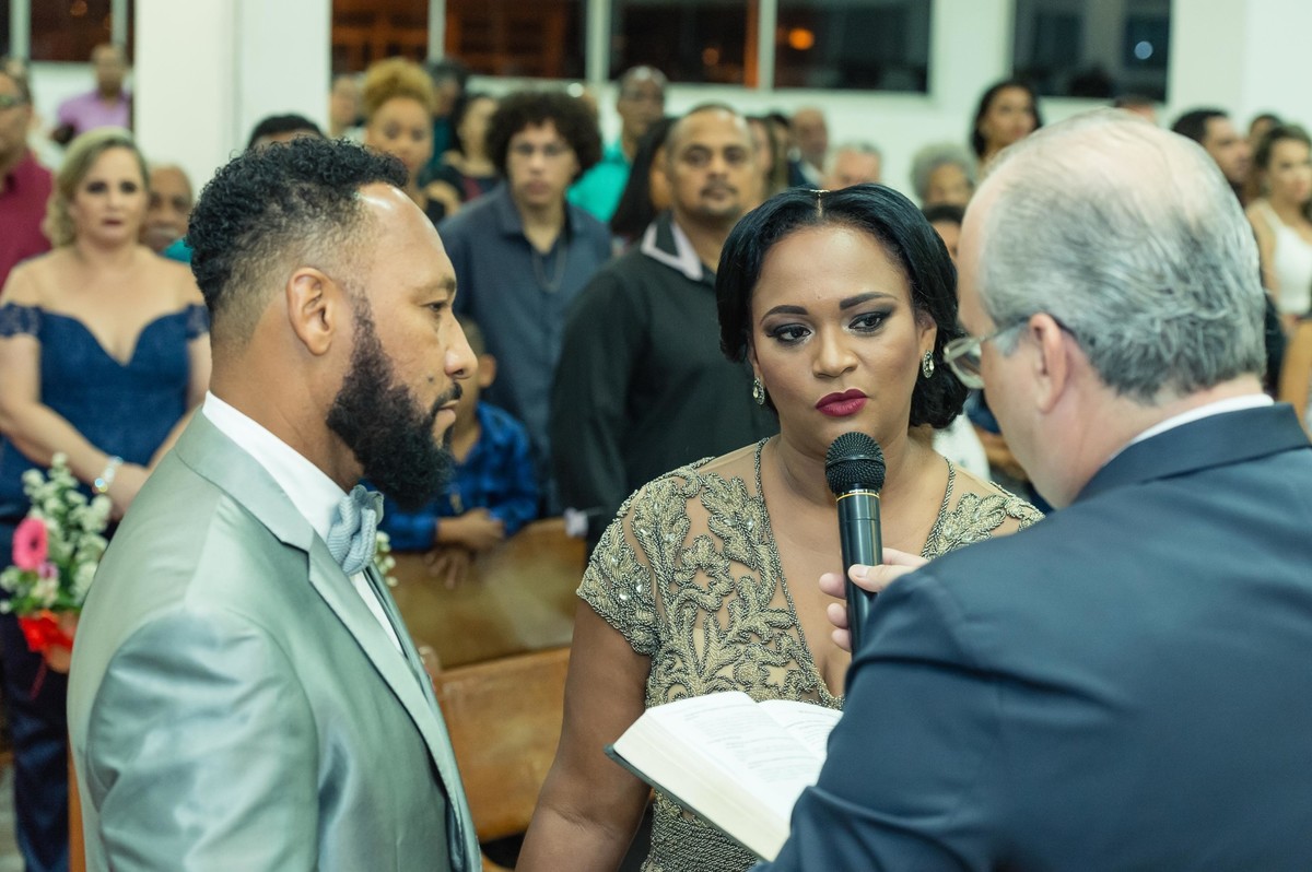 Cláudia falando Bodas de Prata pelo fotógrafo Douglas Maia