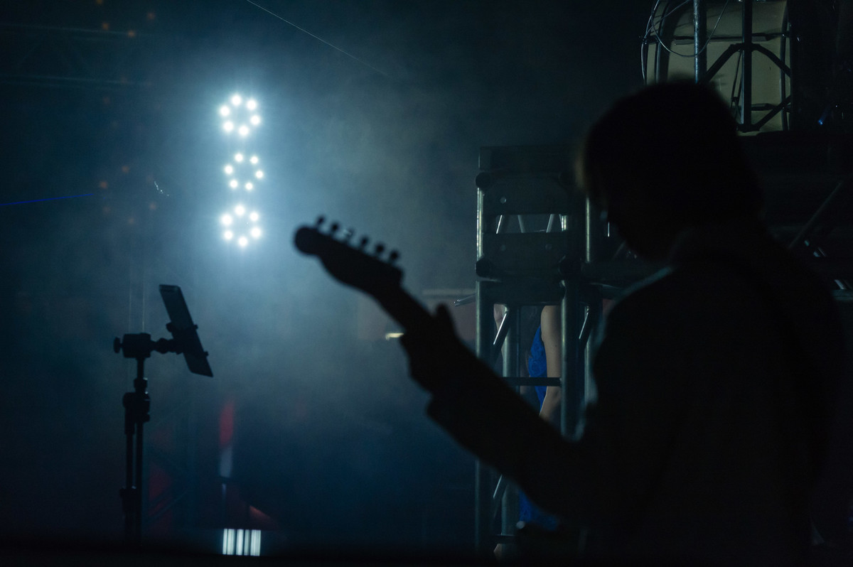 Músico Bodas de Prata Cláudia e Jefferson pelo fotógrafo Douglas Maia