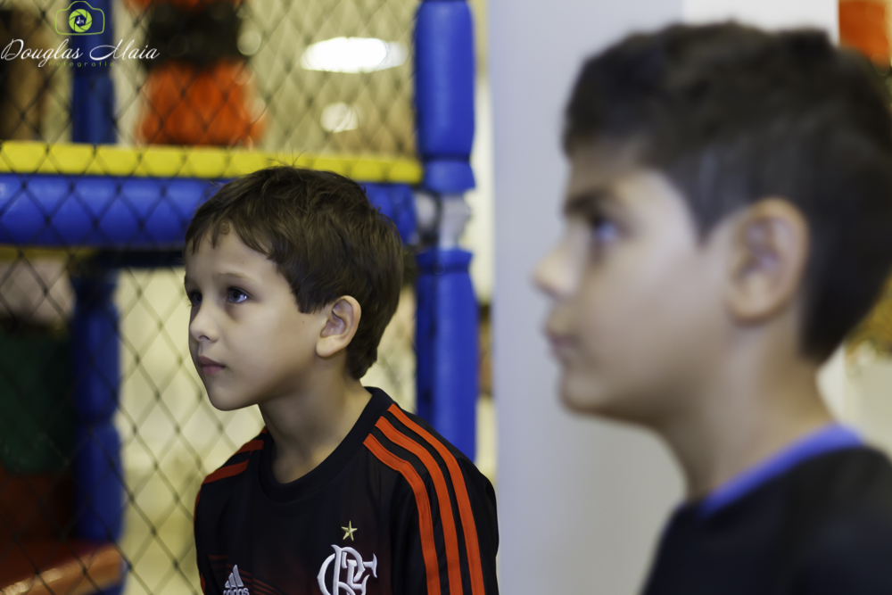 Gustavo e amigo pelo fotógrafo Douglas Maia