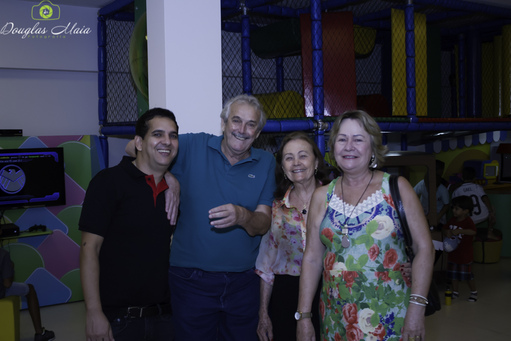 Convidados alegre pelo fotógrafo Douglas Maia