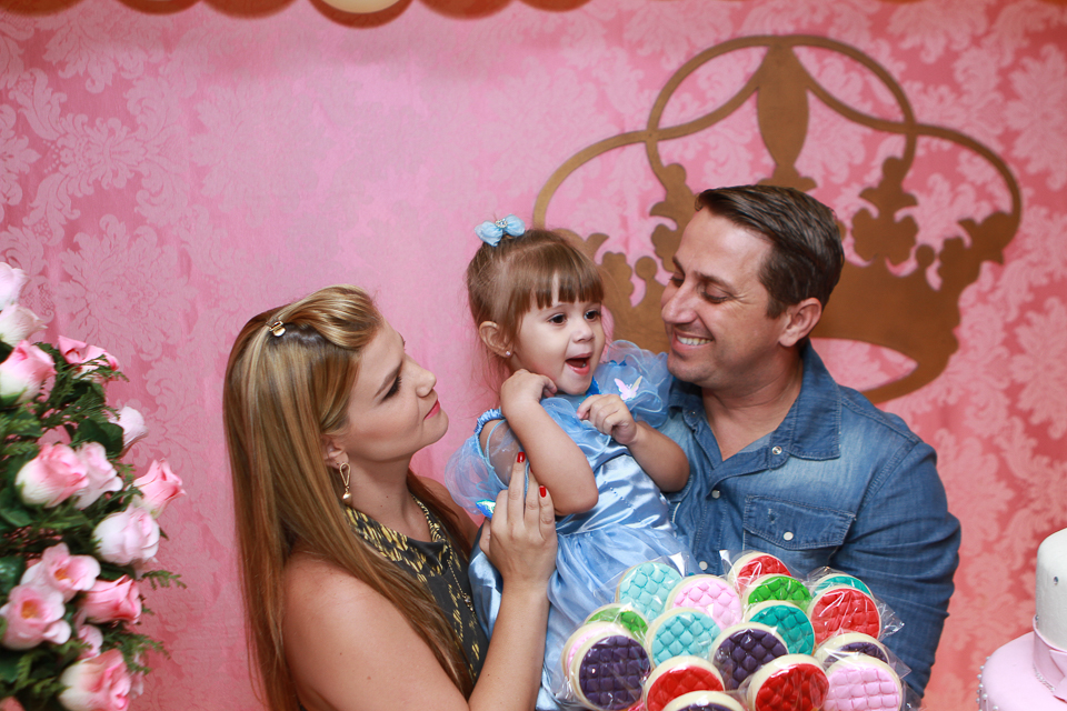 Pai,mãe e filha pelo fotógrafo Douglas Maia