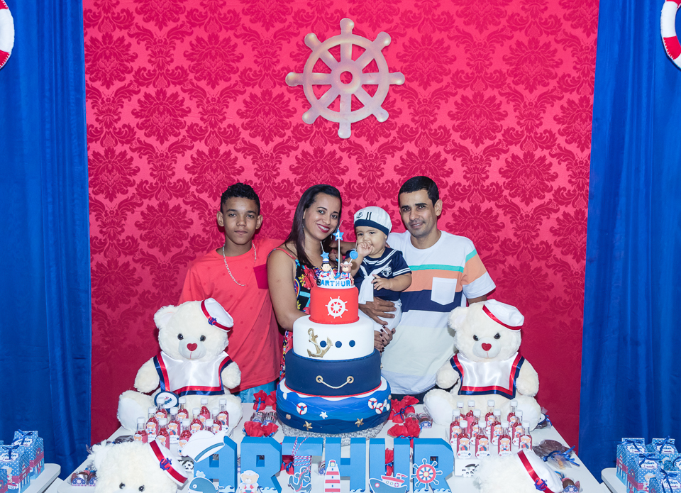 Tios com o Arthur pelo fotógrafo Douglas Maia