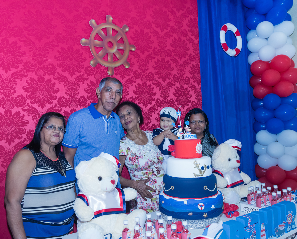 Arthur com avós e bisavó pelo fotógrafo Douglas Maia