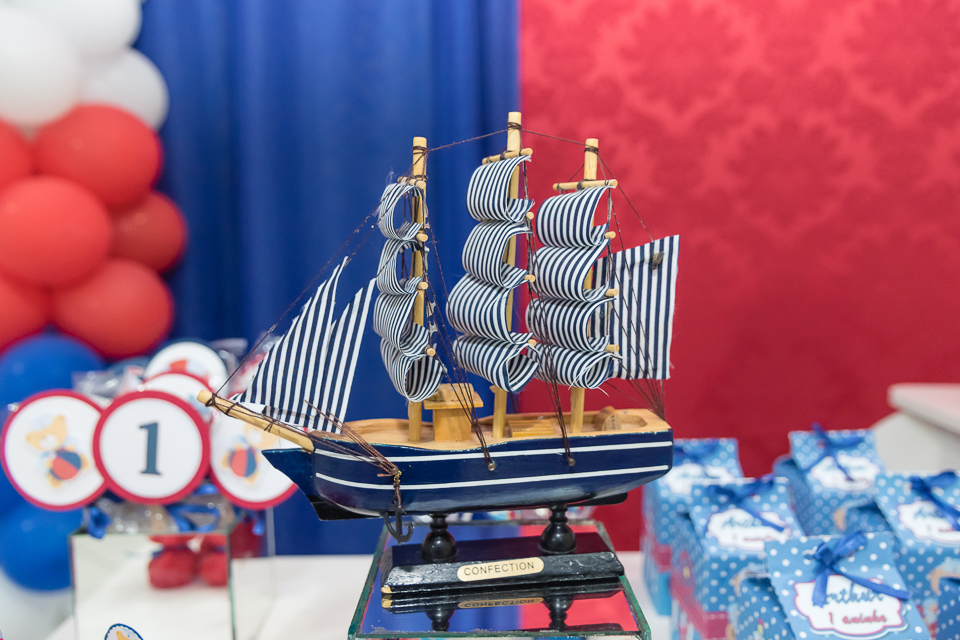 Navio decorando a mesa Tema Marinheiro pelo fotógrafo Douglas Maia