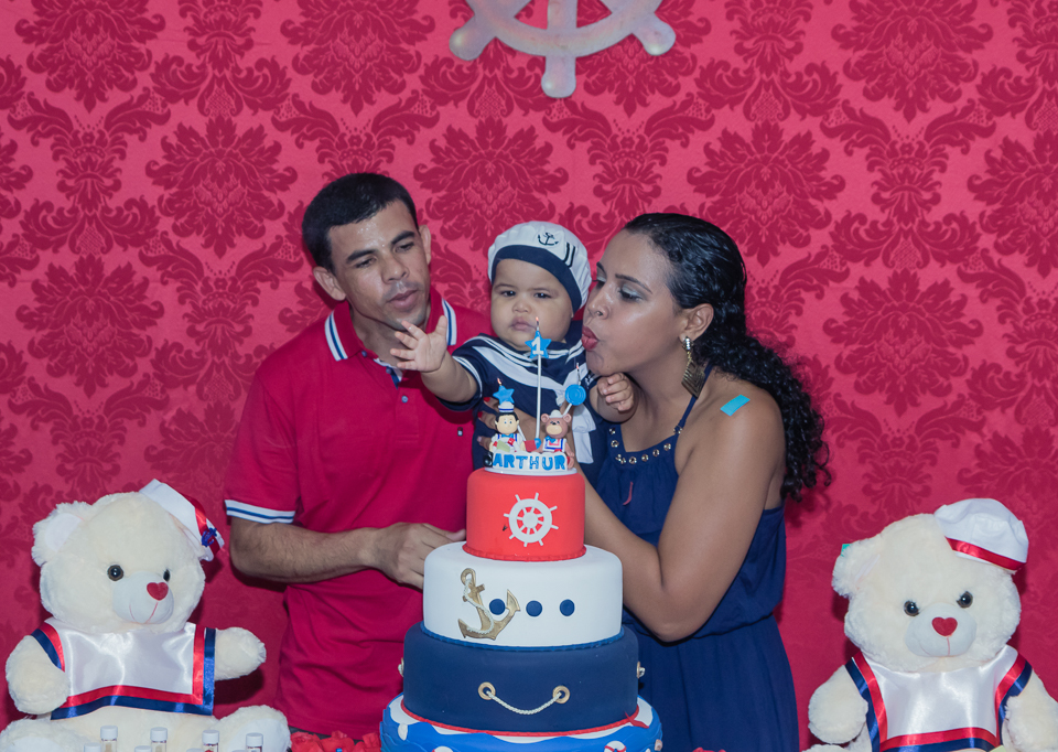 Soprando a vela pelo fotógrafo Douglas Maia