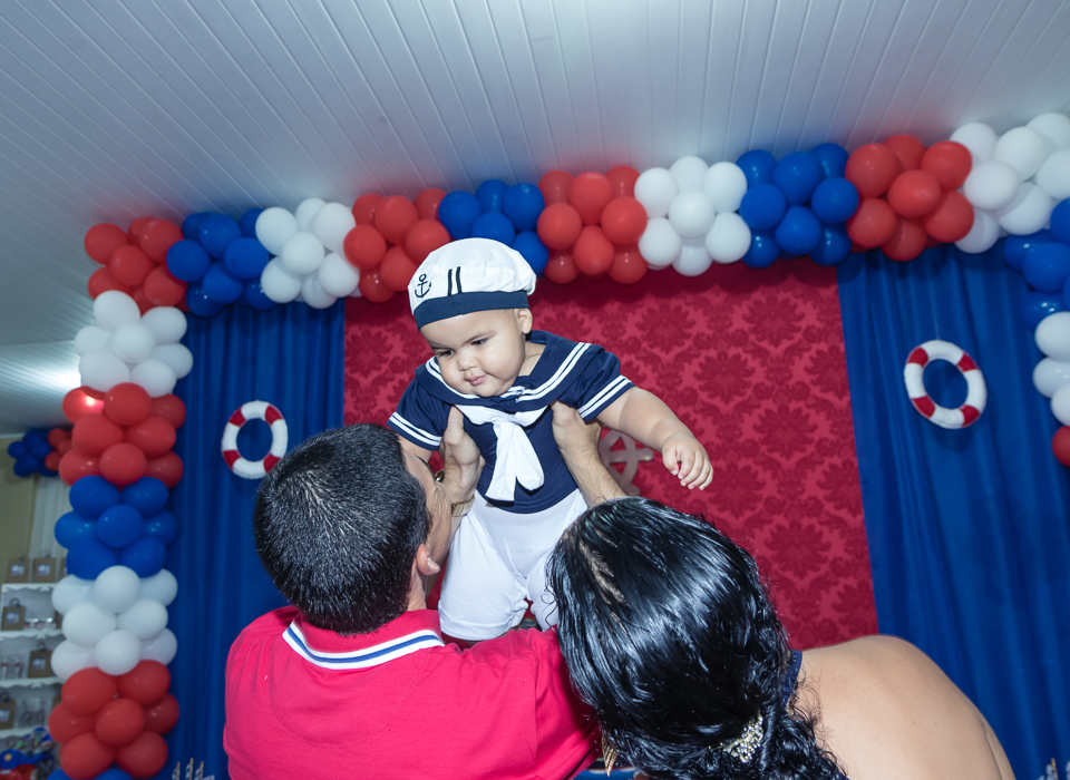Papai brincando com Arthur pelo fotógrafo Douglas Maia