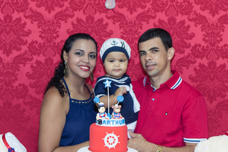 Família alegre pelo fotógrafo Douglas Maia