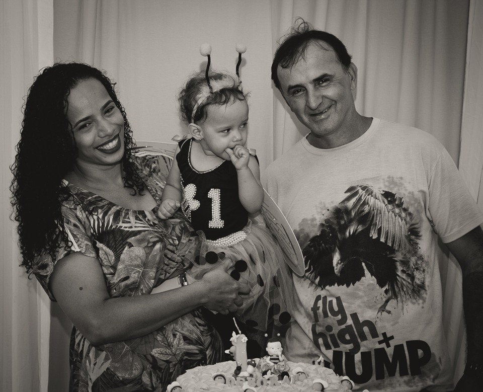 Família foto preto e branco pelo fotógrafo Douglas Maia