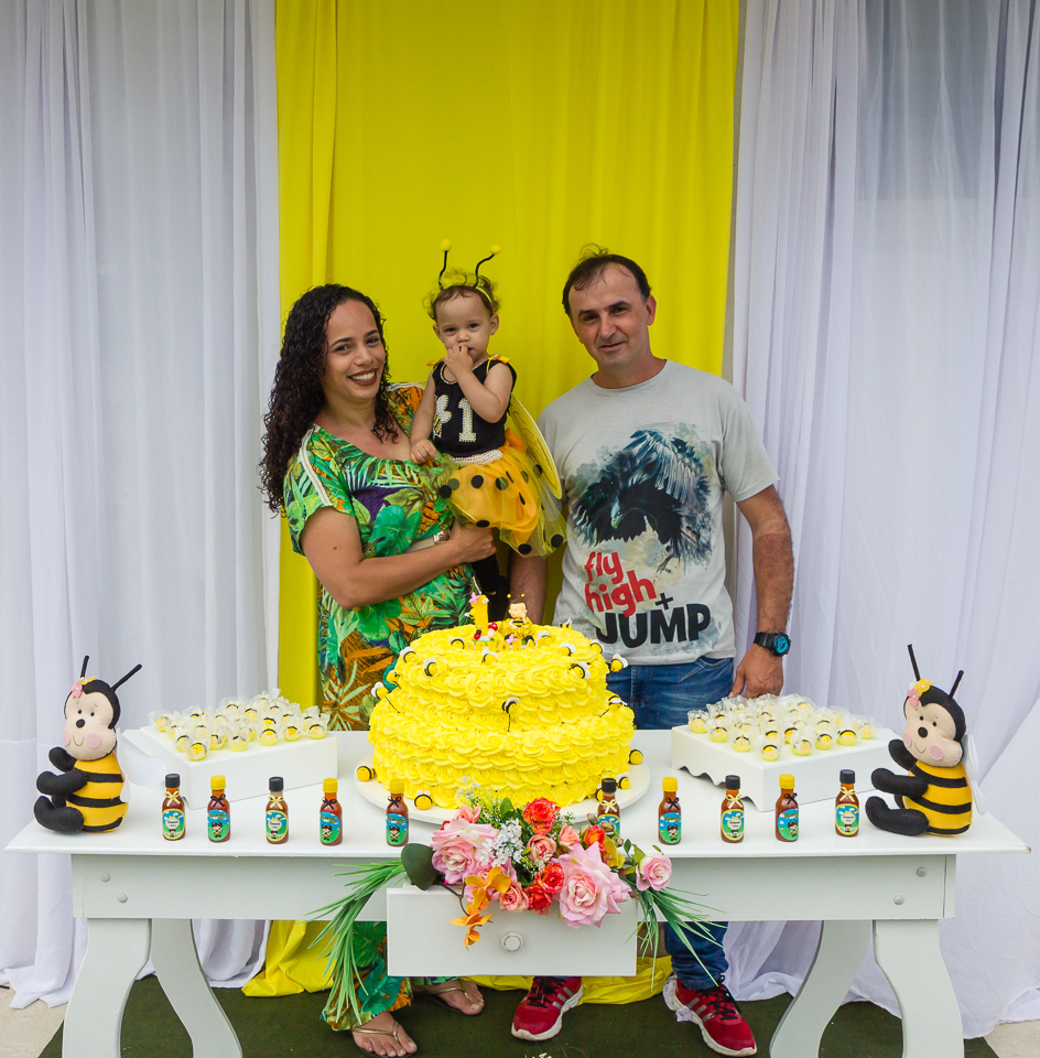 Família alegre pelo fotógrafo Douglas Maia