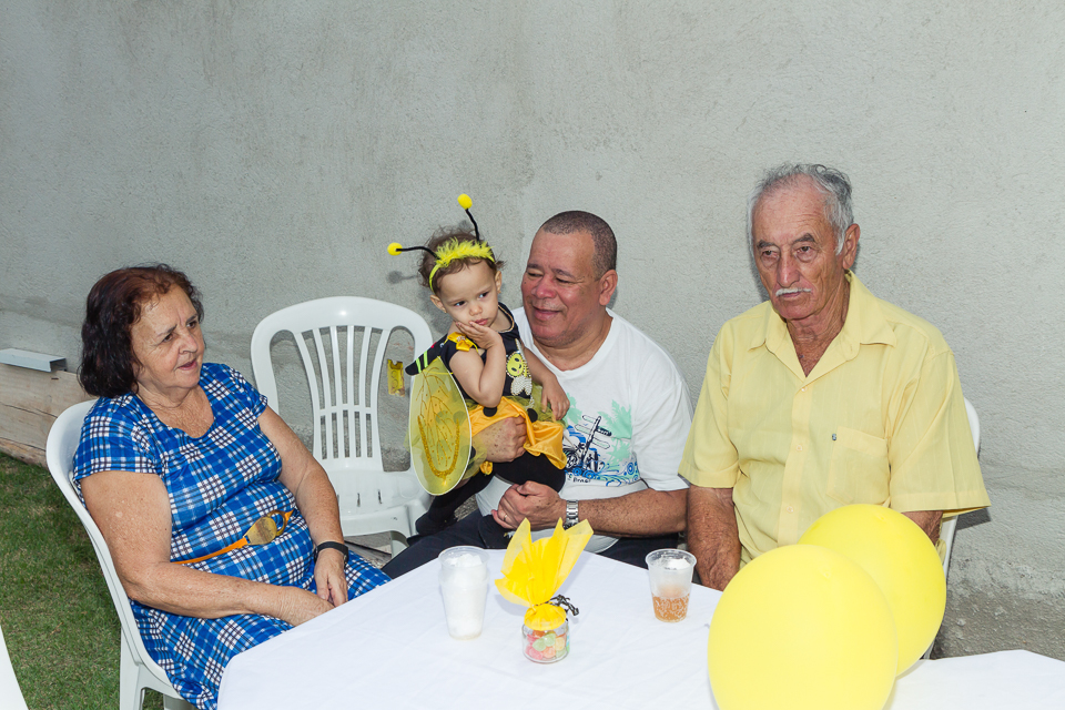 Déborah e vovô com convidados pelo fotógrafo Douglas Maia