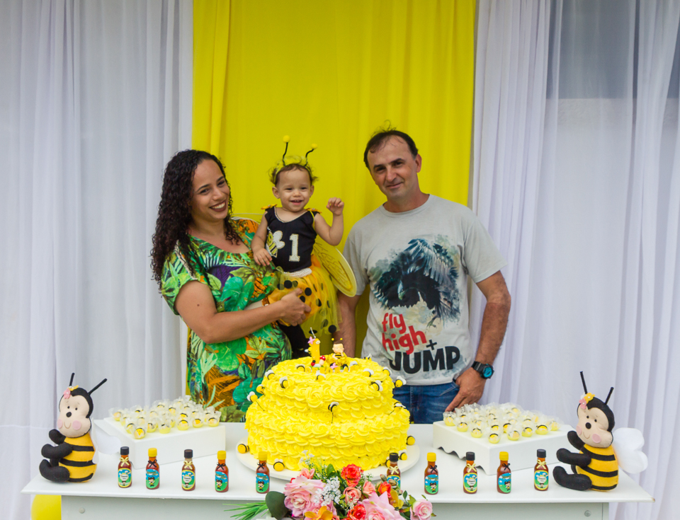 Déborah e seus pais pelo fotógrafo Douglas Maia