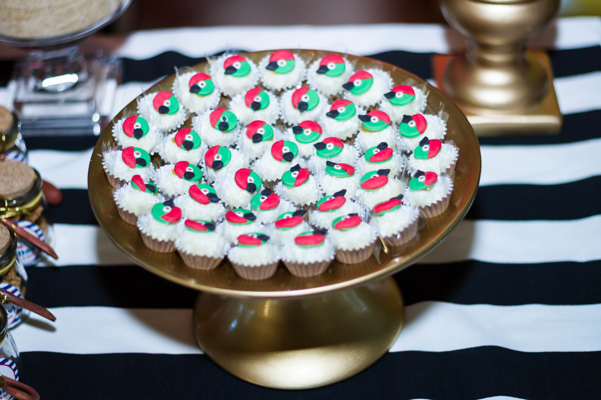 Doces personalizados papagaio Tema Marinheiro e Pirata pelo fotógrafo Douglas Maia