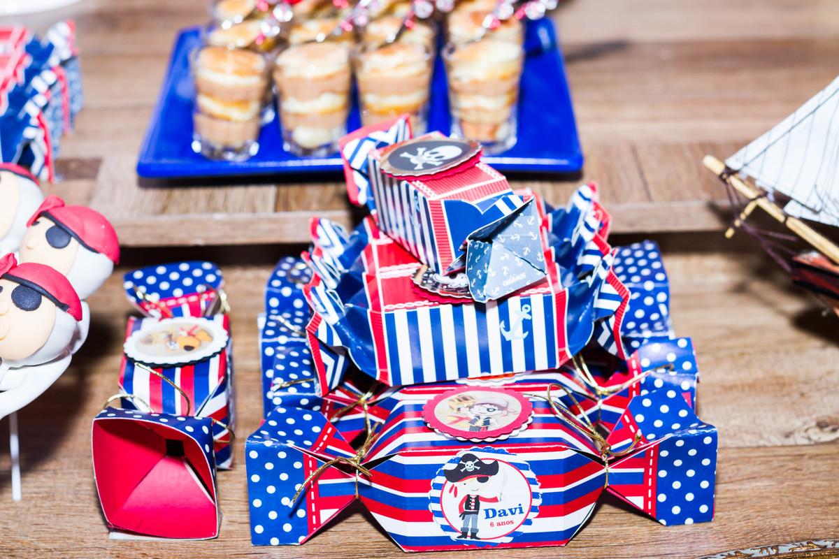 Scrapbook Caixa Pirata Davi 6 anos pelo fotógrafo Douglas Maia
