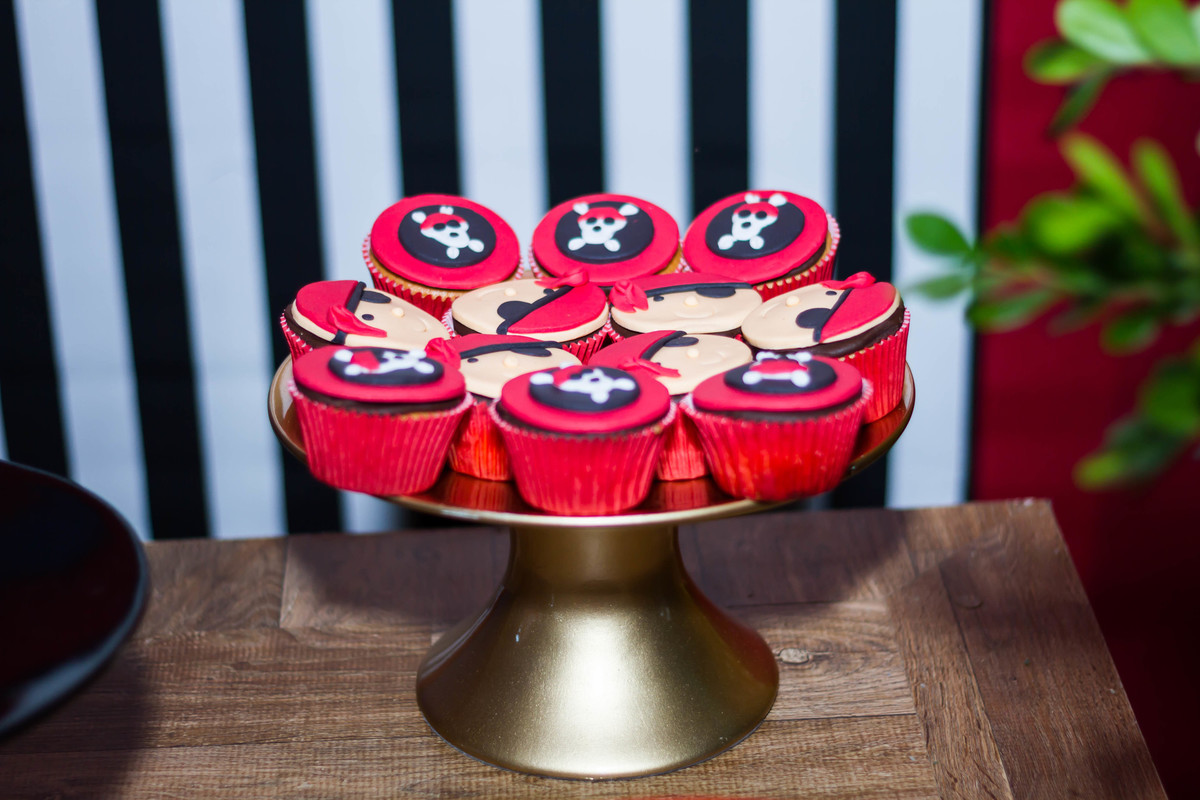Cupcakes personalizados Tema Pirata pelo fotógrafo Douglas Maia