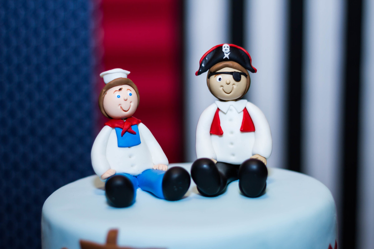 Bonecos Marinheiro e Pirata pelo fotógrafo Douglas Maia