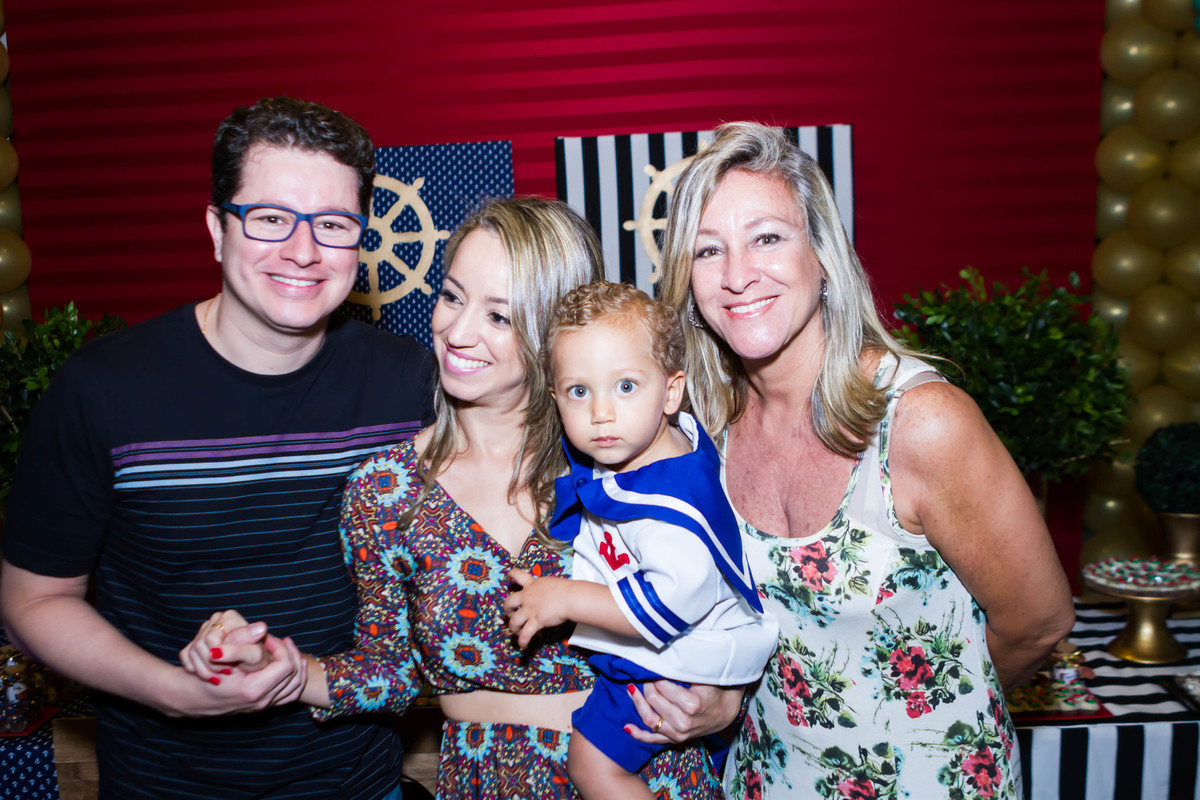 Rafael com a vovó pelo fotógrafo Douglas Maia