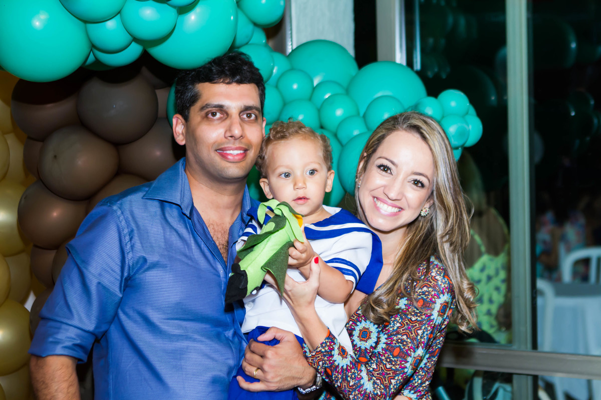 Rafael,papai e mamãe pelo fotógrafo Douglas Maia
