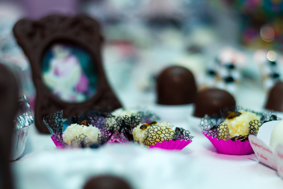 Outros bombons na mesa Tema Fazendinha pelo fotógrafo Douglas Maia