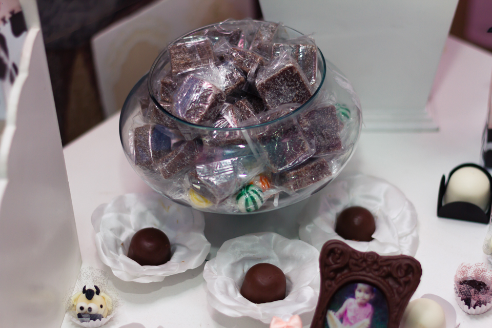 Vasilha com doces Tema Fazendinha pelo fotógrafo Douglas Maia