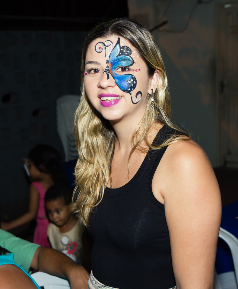 Pintura facial borboleta azul pelo fotógrafo Douglas Maia