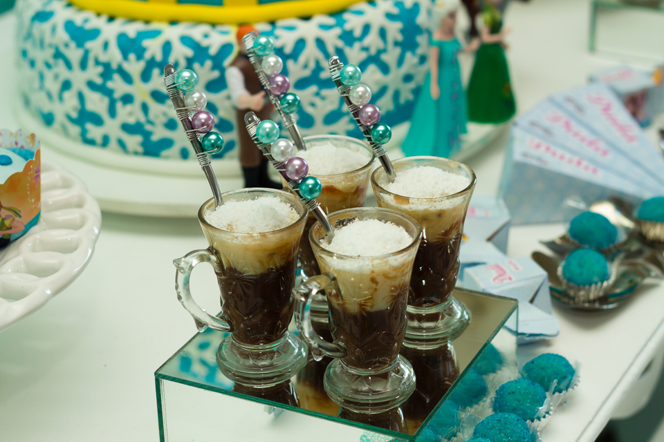 Doce no copo Tema Frozen pelo fotógrafo Douglas Maia
