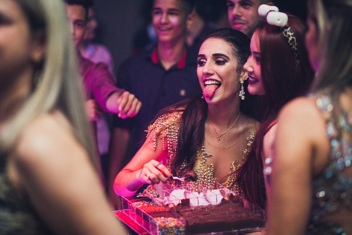 festa 15 anos claudia dourado