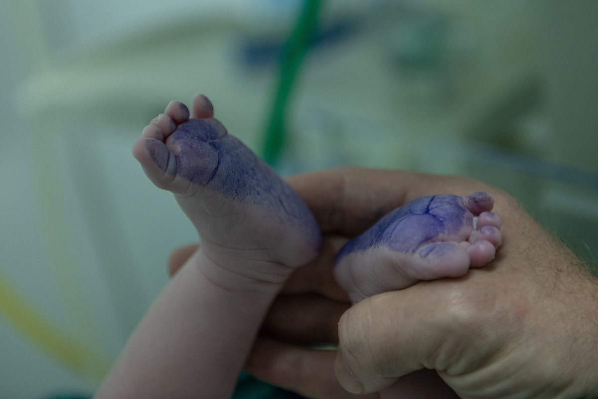 fotografia de nascimento, parto, cesaria, cesariana, nascimento, tania bauer fotografia, fotografia de parto, 