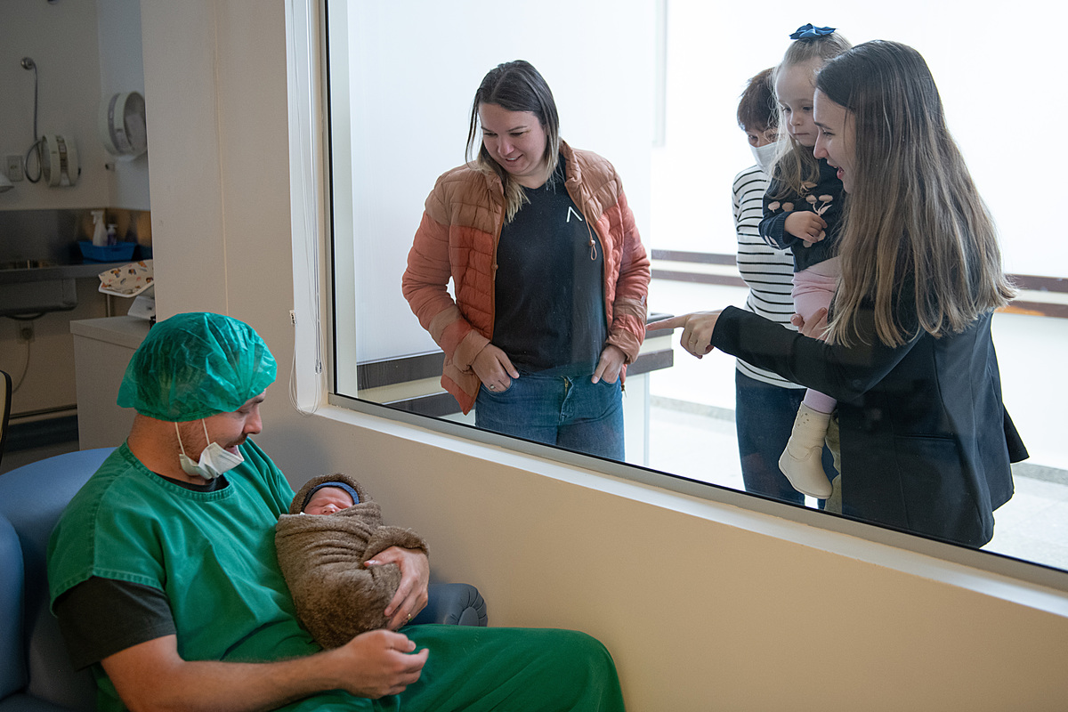 fotografia de nascimento, parto, cesaria, cesariana, nascimento, tania bauer fotografia, fotografia de parto, 