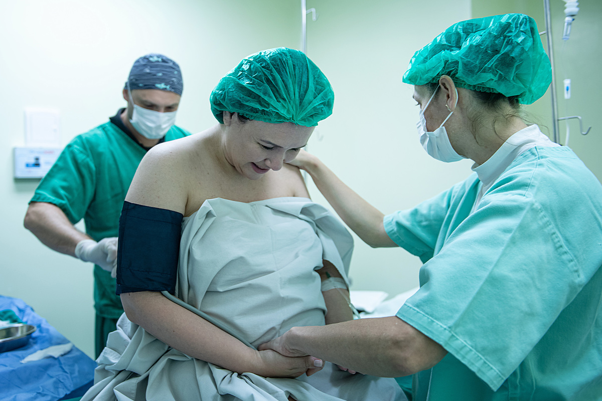 fotografia de nascimento, parto, cesaria, cesariana, nascimento, tania bauer fotografia, fotografia de parto, 