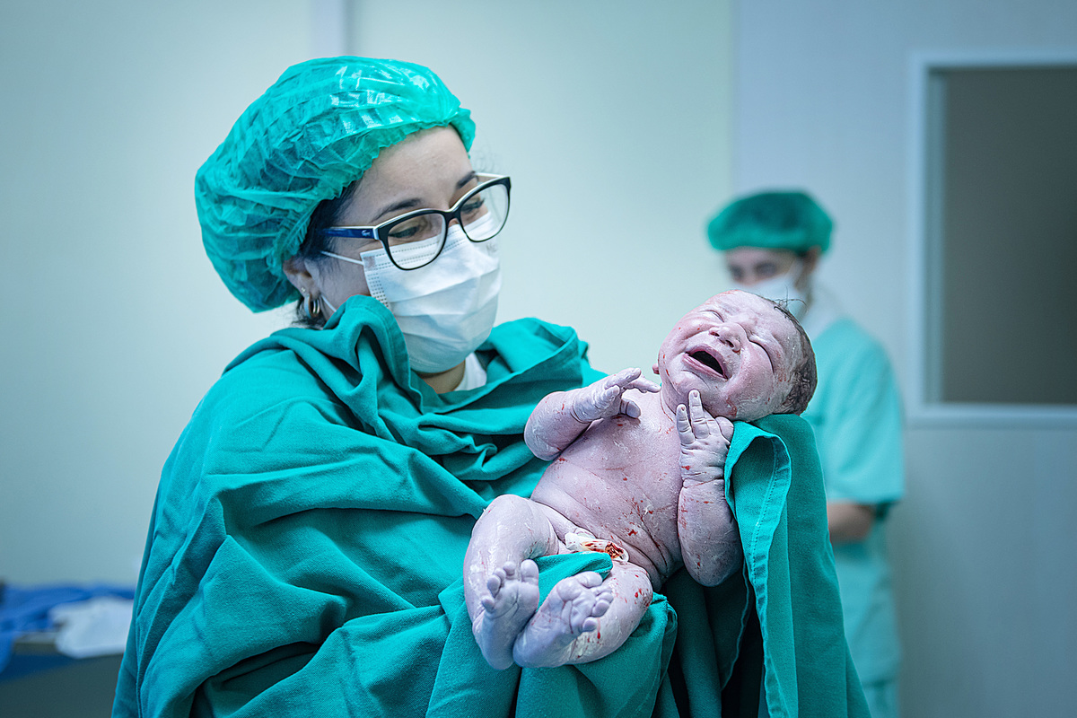 fotografia de nascimento, parto, cesaria, cesariana, nascimento, tania bauer fotografia, fotografia de parto, 