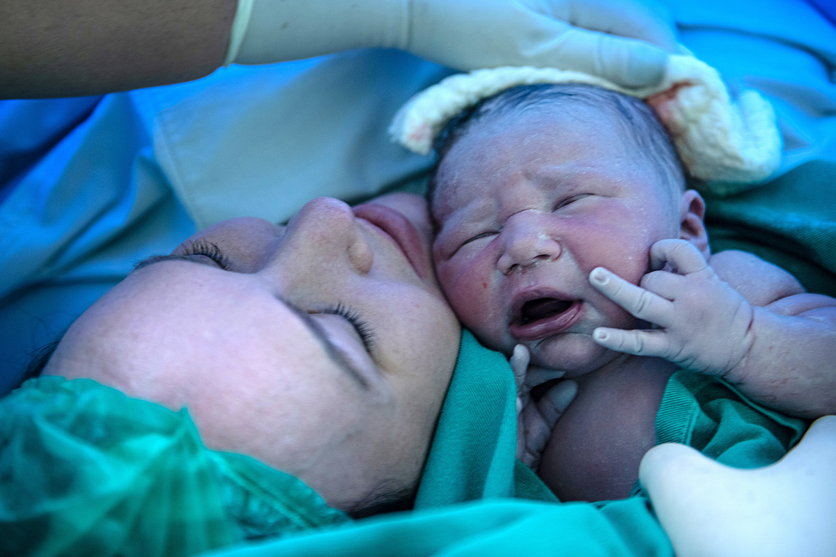 fotografia de nascimento, parto, cesaria, cesariana, nascimento, tania bauer fotografia, fotografia de parto, 