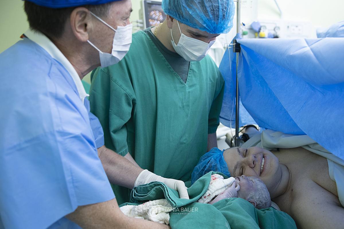 fotografia de nascimento, parto, cesaria, cesariana, nascimento, tania bauer fotografia, fotografia de parto, 